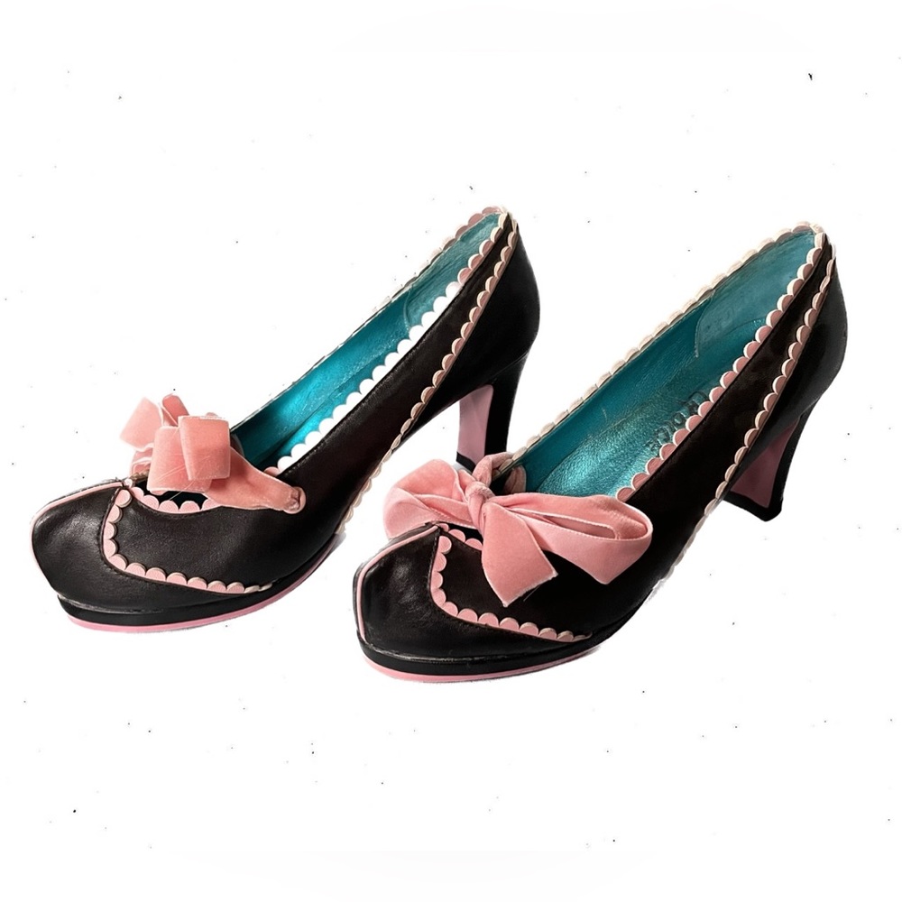 Irregular Choice black w/ pink scalloping heels - EU sz 39